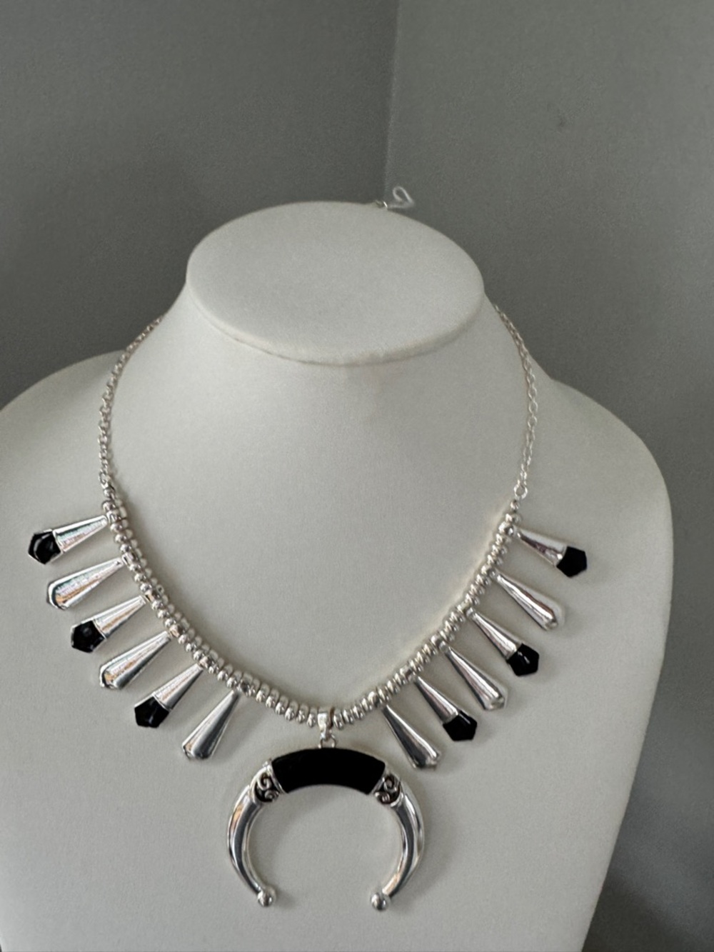 Source Unknown Silver and Black Crescent Spike Necklace